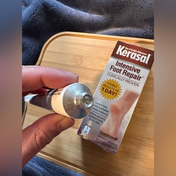 Kerasal Intensive Foot Repair Skin Healing Ointment - Picture 13 of 16